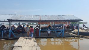 Barco para el Mariposario de Iquitos
